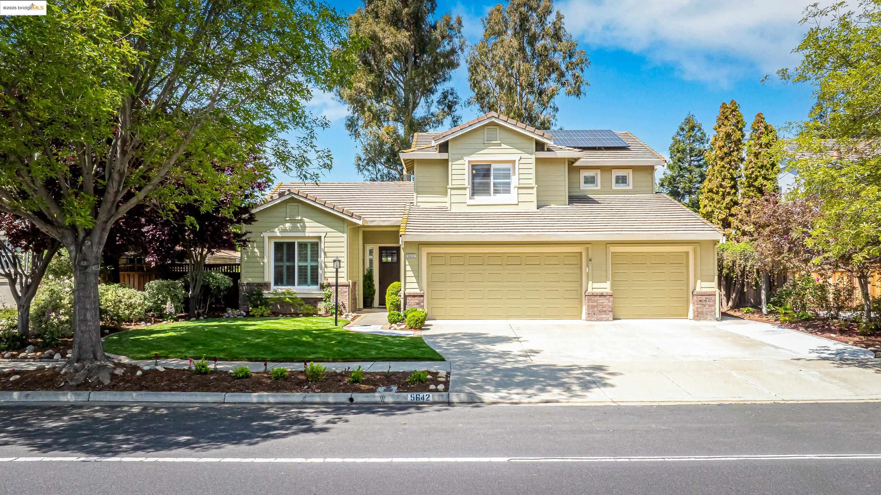 5642 Arlene Way
