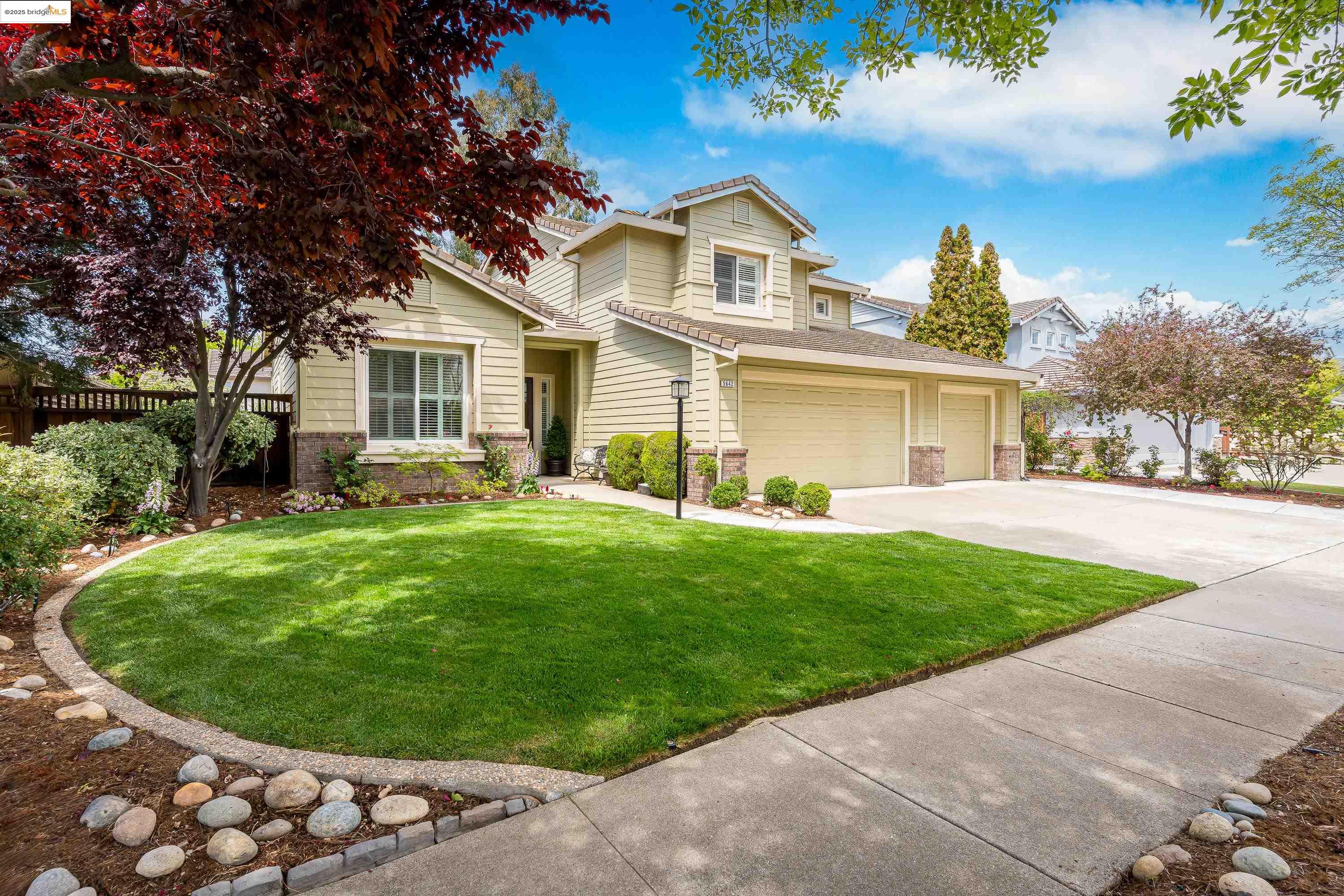 5642 Arlene Way