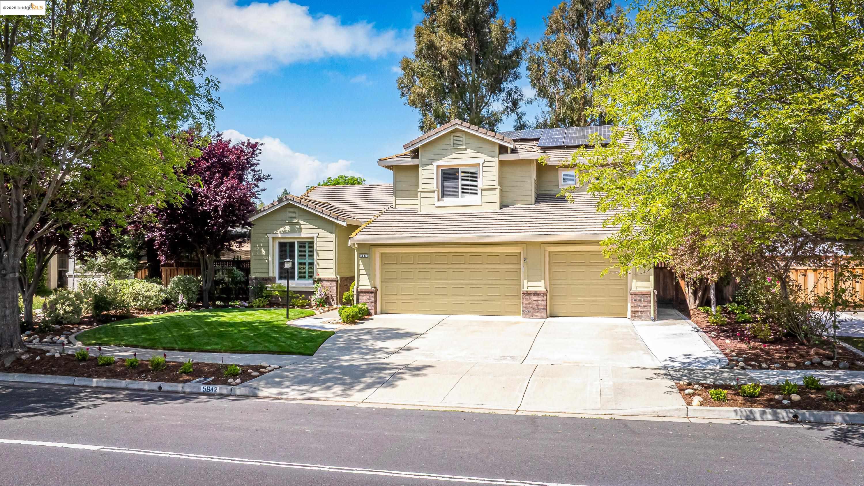 5642 Arlene Way