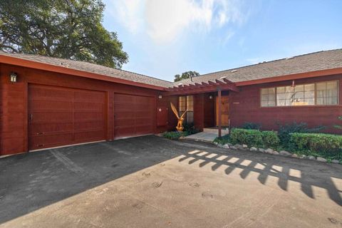 A home in Groveland