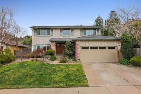 Photo of 25638 West Camino Vista, Hayward, CA 94541 (MLS # ML82036672)