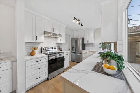 Photo of 1342 Star Bush Lane, San Jose, CA 95118 (MLS # ML82029339)