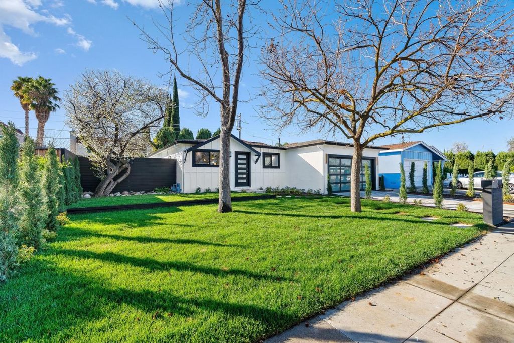 Photo of 1742 Del Paso Avenue, San Jose, CA 95124 (MLS # ML82038371)