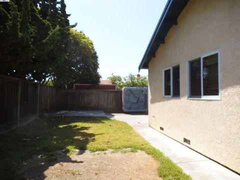 A home in San Leandro