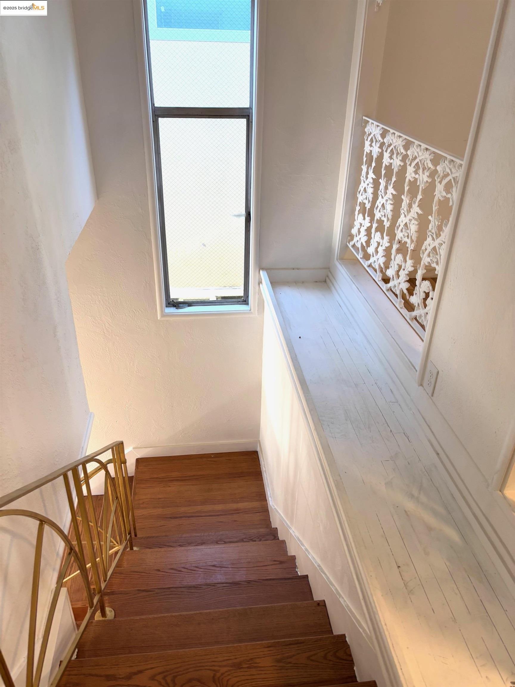 Oakland, California 94605, United States, 3 Bedrooms Bedrooms, ,Residential,Active,19292