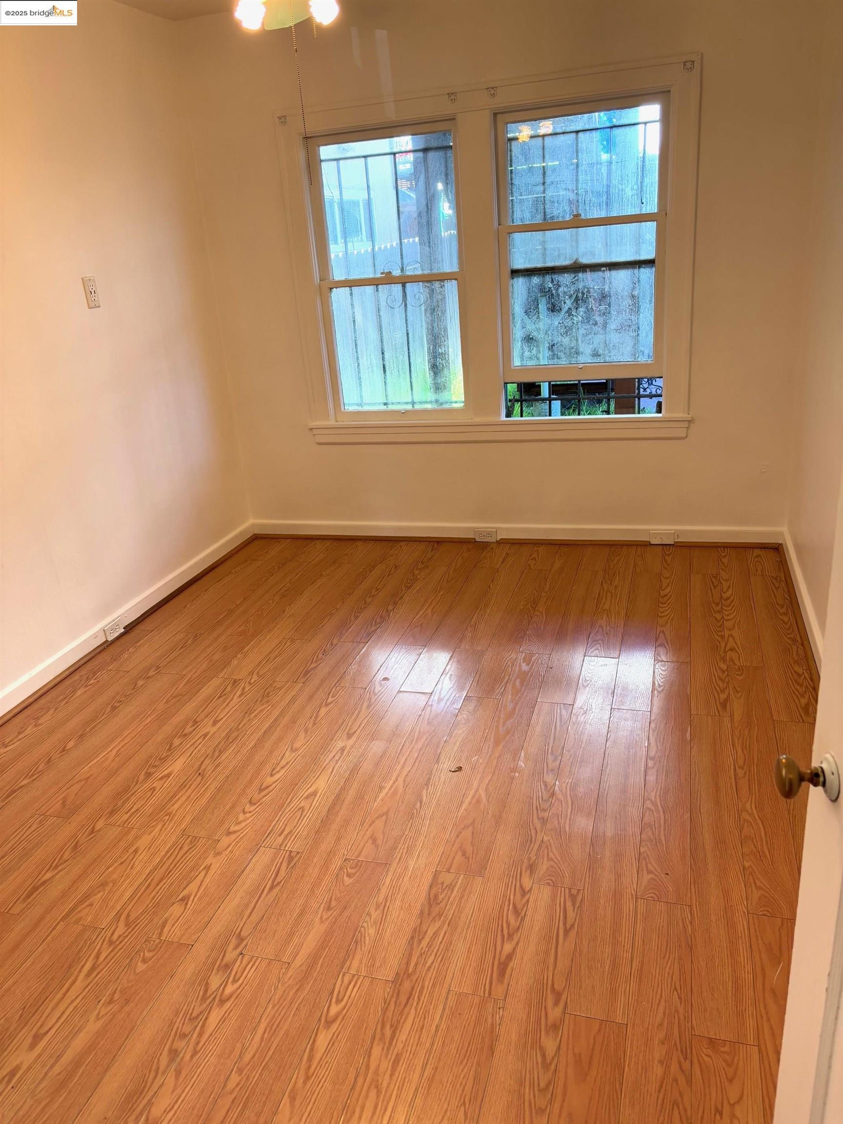 Oakland, California 94605, United States, 3 Bedrooms Bedrooms, ,Residential,Active,19292