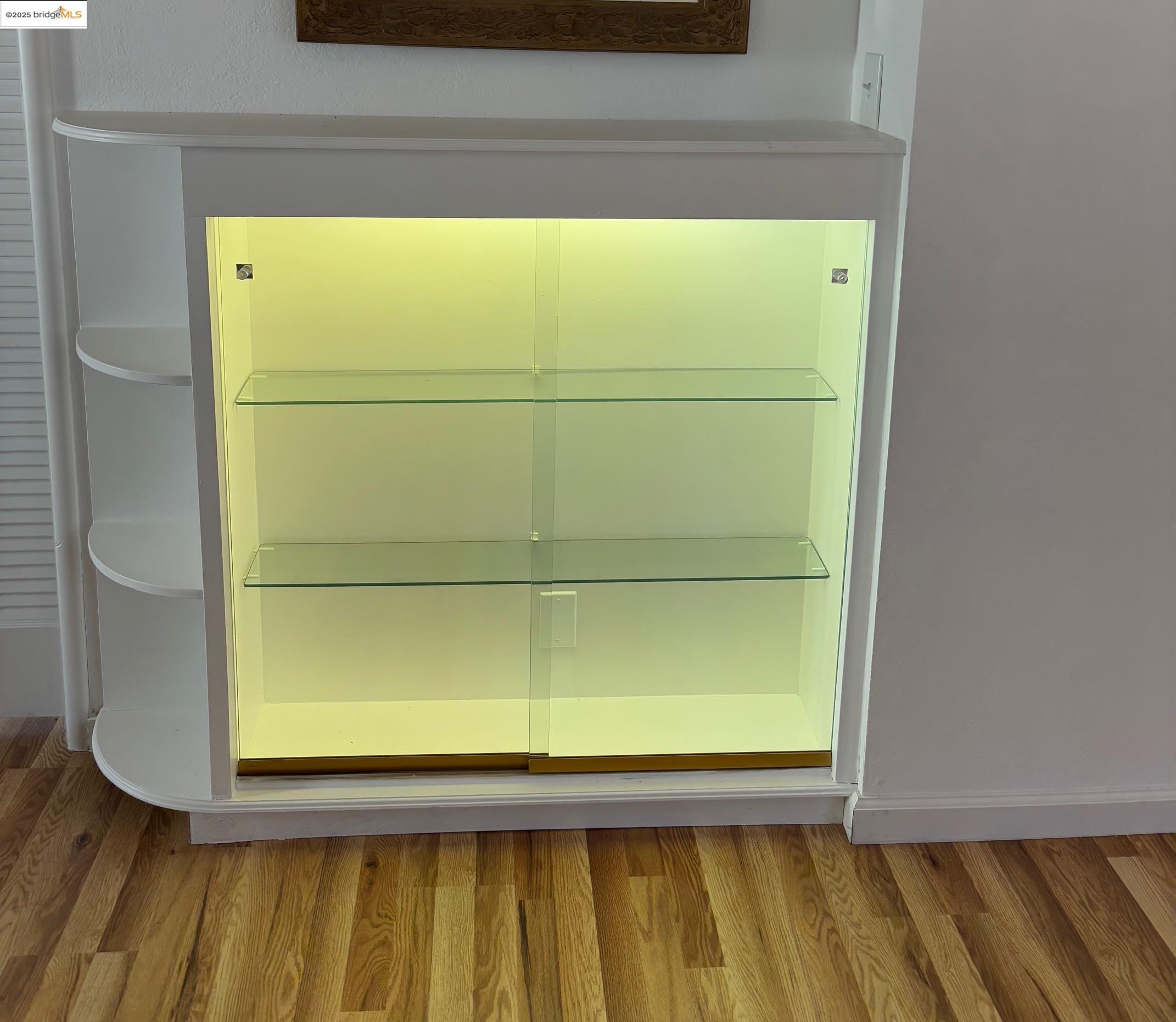 Oakland, California 94605, United States, 3 Bedrooms Bedrooms, ,Residential,Active,19292