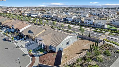 A home in Lathrop