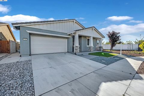 A home in Lathrop