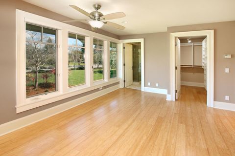 listing image 50