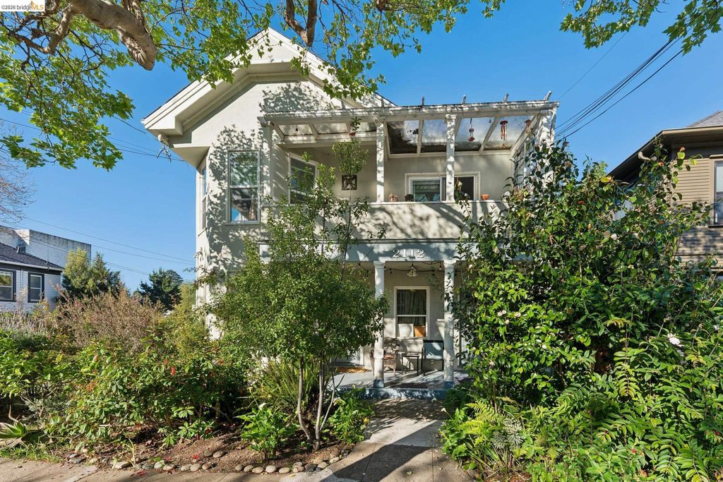 Photo of 2112 Mckinley Ave #D, Berkeley, CA 94703 (MLS # 41128860)