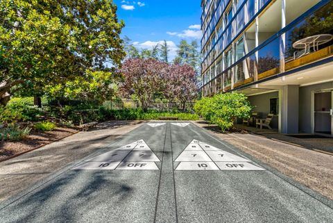 A home in Palo Alto