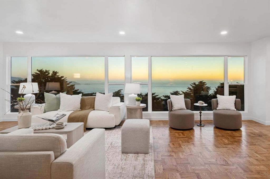 Photo of 9 Seahaven Court, Pacifica, CA 94044 (MLS # ML82020942)