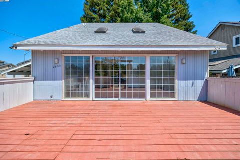 A home in Snelling