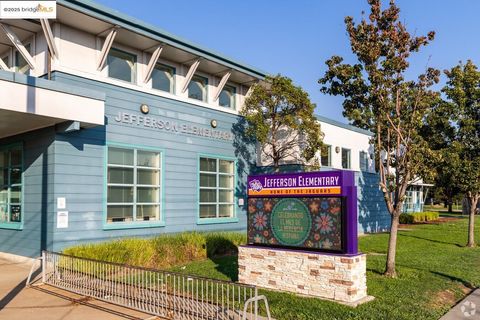 A home in San Leandro