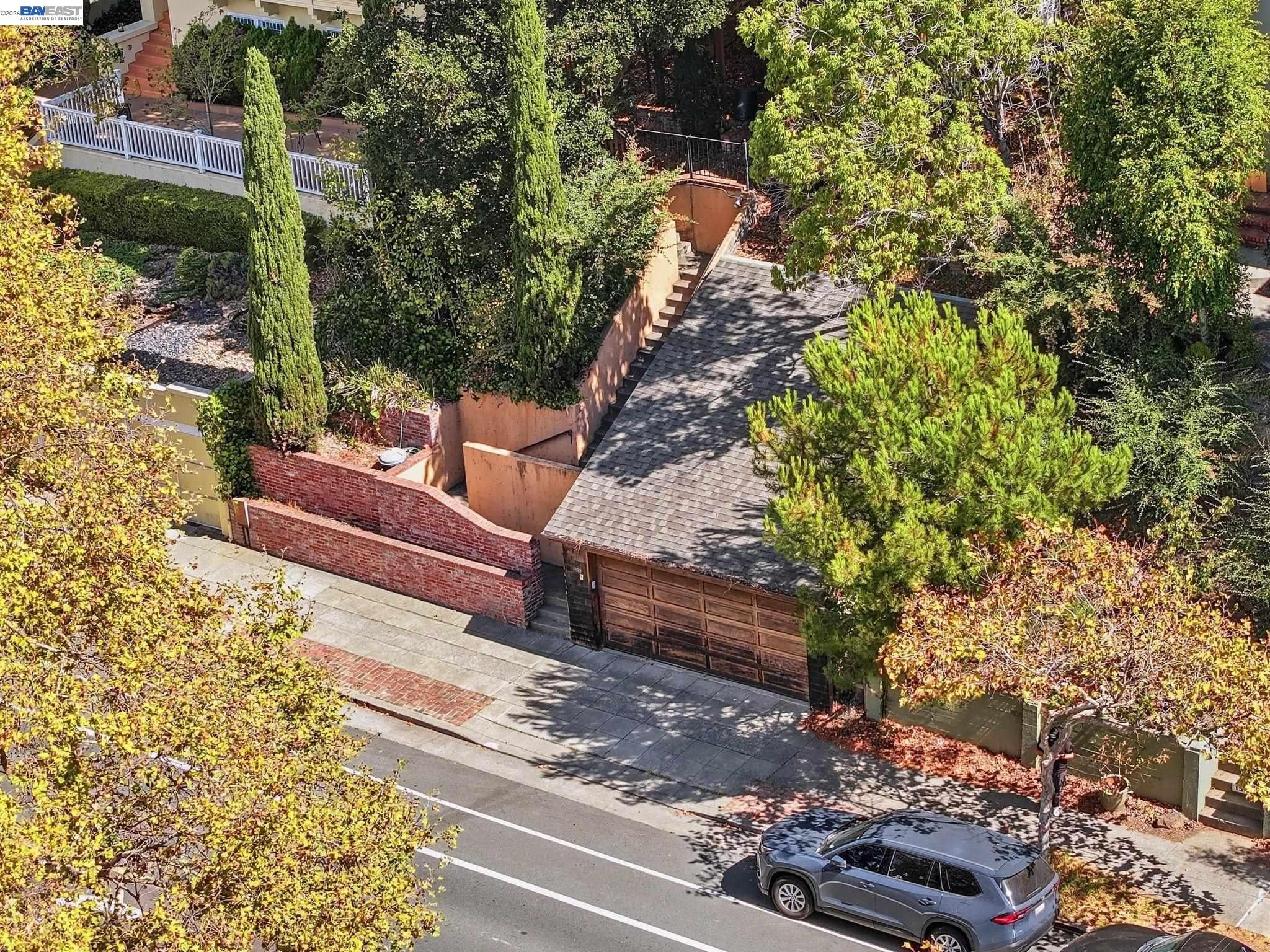 1520 Grand
