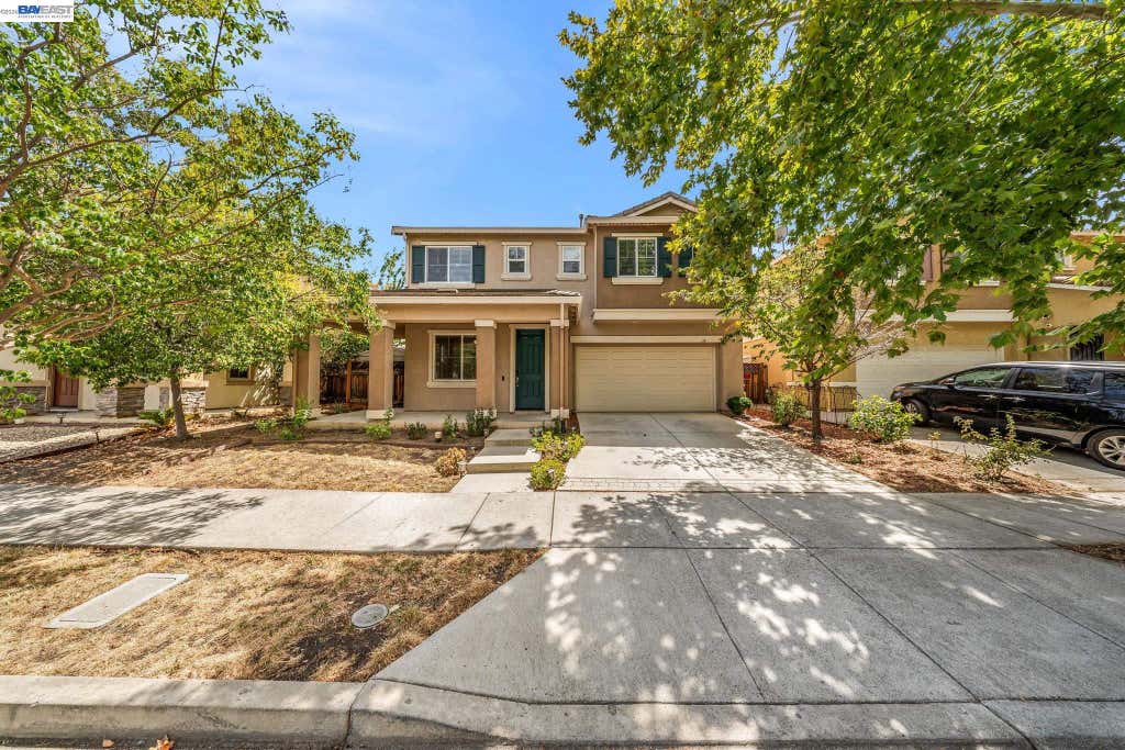 Photo of 2321 Blue Ridge Ave, Brentwood, CA 94513 (MLS # 41145842)