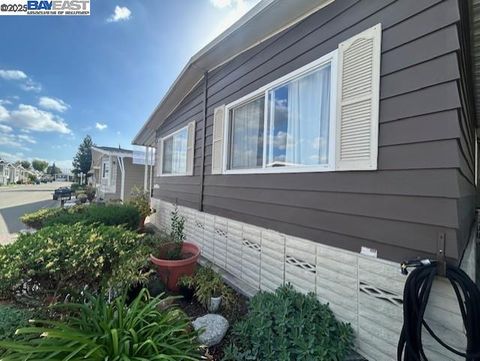 Photo of 29131 Delgado Road, Hayward, CA 94544 (MLS # 41118911)