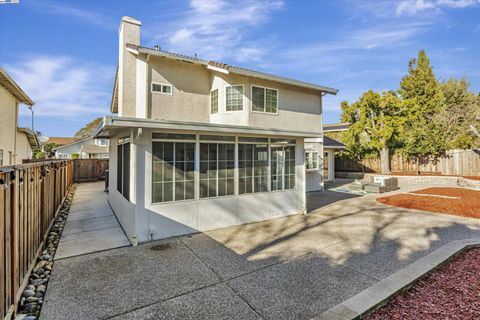 A home in Union City