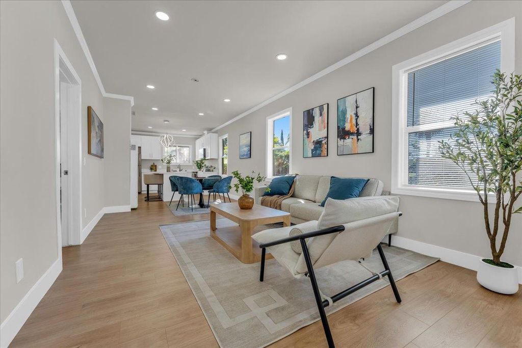 Photo of 118 Cottage Grove Avenue, San Jose, CA 95110 (MLS # ML82022712)