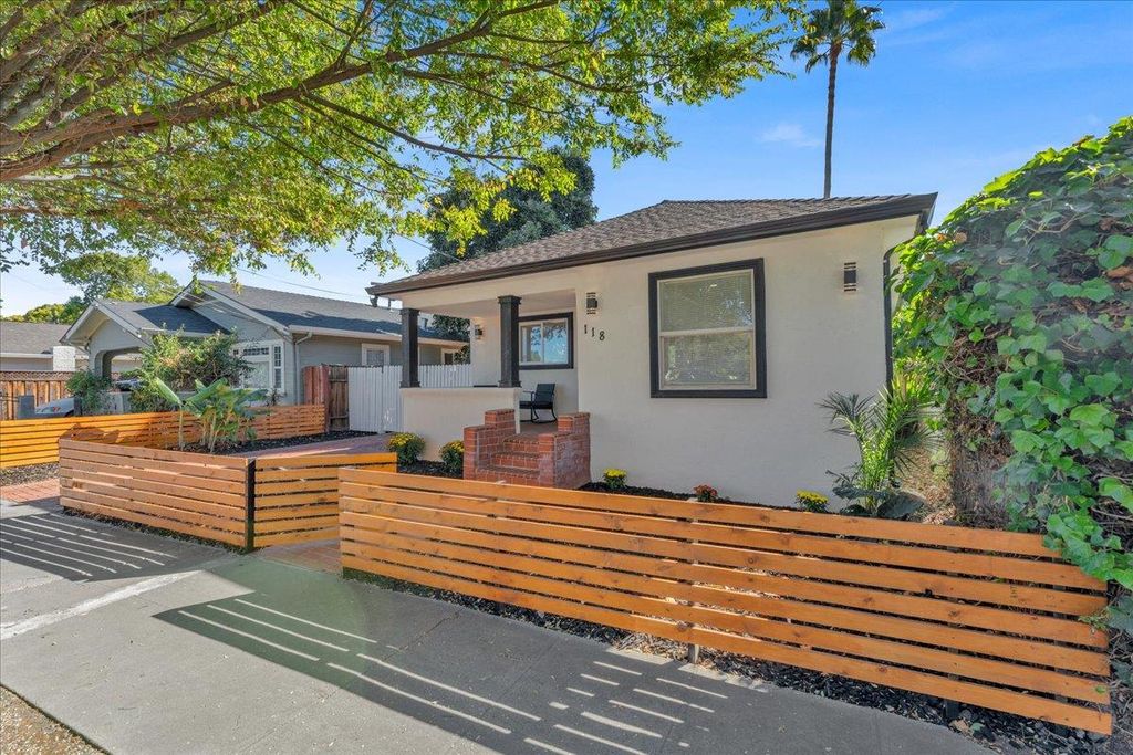 Photo of 118 Cottage Grove Avenue, San Jose, CA 95110 (MLS # ML82022712)