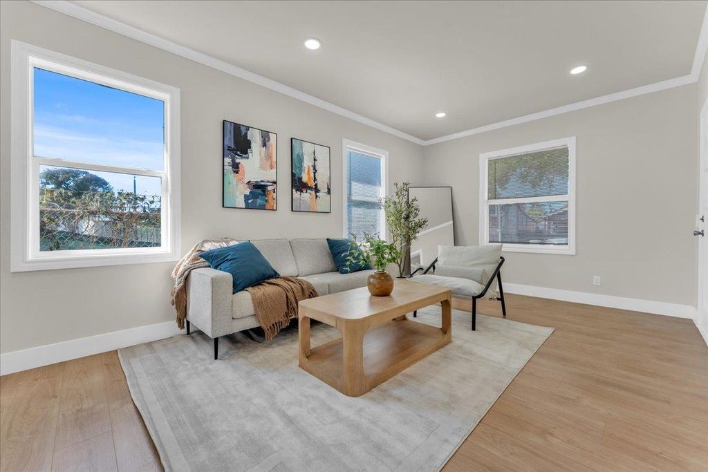 Photo of 118 Cottage Grove Avenue, San Jose, CA 95110 (MLS # ML82022712)