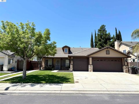 Photo of 3349 Gaswell Lane, Stockton, CA 95206 (MLS # 41132687)