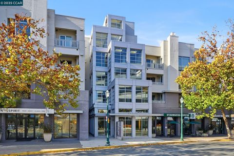 Photo of 1655 N California Blvd. #214, Walnut Creek, CA 94596 (MLS # 41118545)