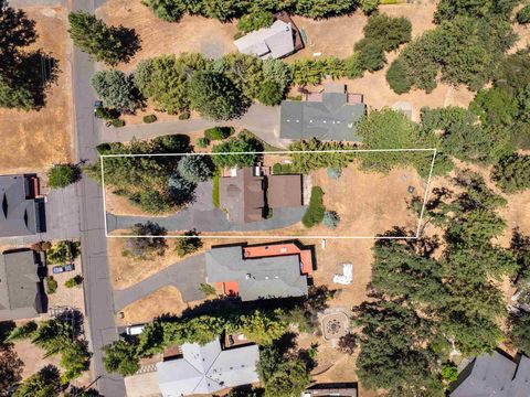 A home in Groveland