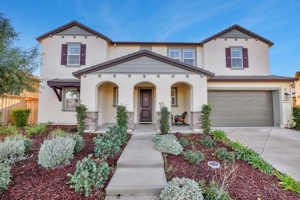 Photo of 6383 Greymont Drive, Tracy, CA 95377 (MLS # ML82030564)