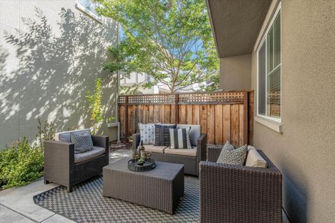 A home in East Palo Alto