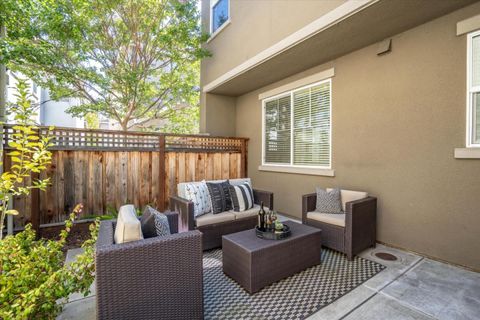 A home in East Palo Alto