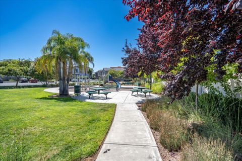 A home in East Palo Alto