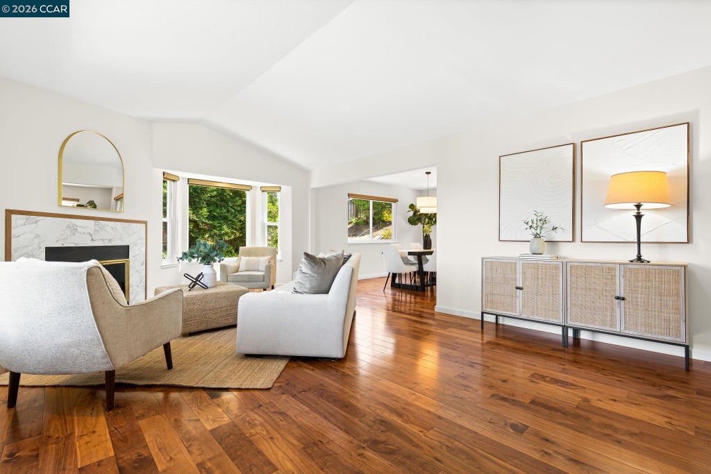 Photo of 1249 Chesterton Ct, Walnut Creek, CA 94596 (MLS # 41148341)