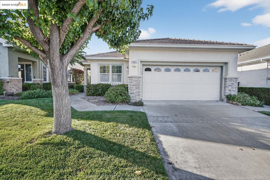 Photo of 1927 Whitten Pl, Brentwood, CA 94513 (MLS # 41116303)