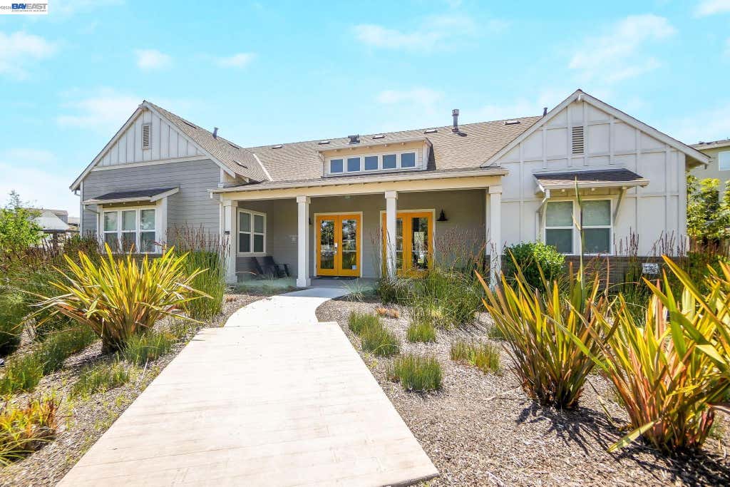 Photo of 8550 Boardwalk Way, Newark, CA 94560 (MLS # 41143538)
