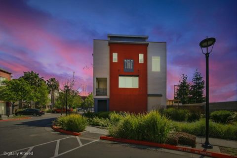 Photo of 439 Ellicott Loop, San Jose, CA 95123 (MLS # ML82044959)