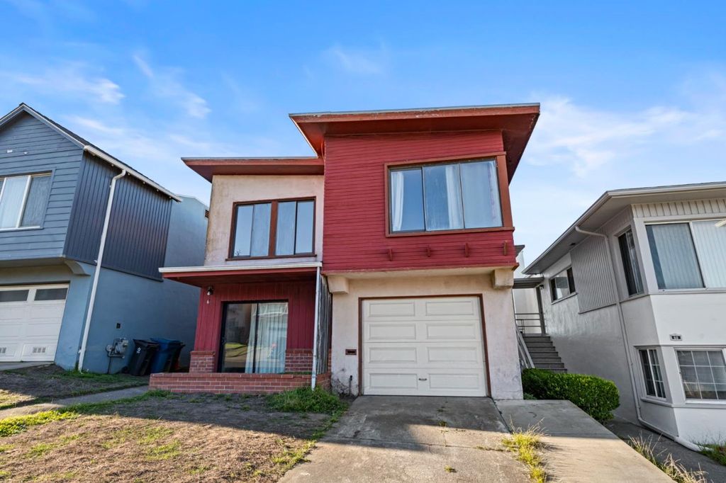 Photo of 64 Crestview Avenue, Daly City, CA 94015 (MLS # ML82026391)
