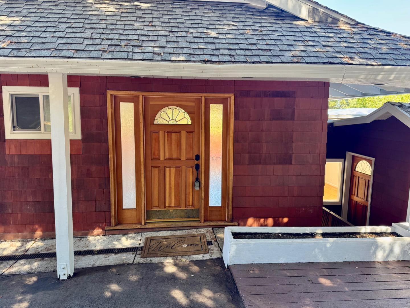 Redwood City, California 94062, United States, 3 Bedrooms Bedrooms, ,2 BathroomsBathrooms,Residential,Pending,204337