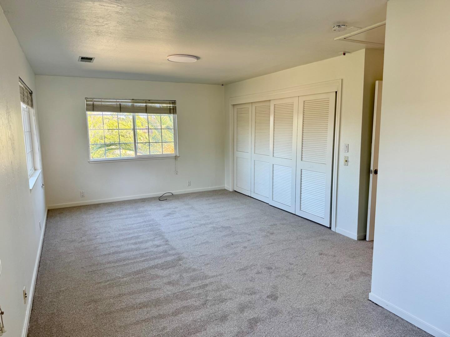 Redwood City, California 94062, United States, 3 Bedrooms Bedrooms, ,2 BathroomsBathrooms,Residential,Pending,204337