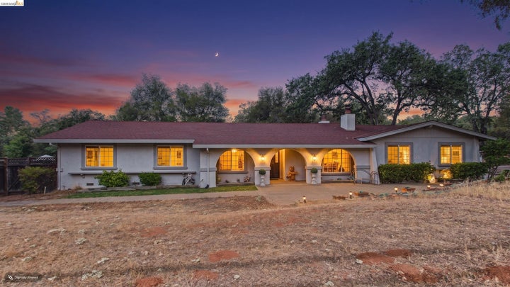 Photo 1 of 63 — 18178 Via Serena Rd, Sonora, CA 95370