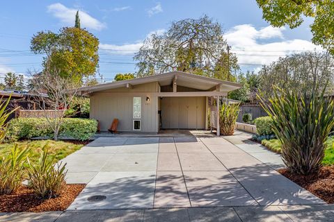 A home in Palo Alto