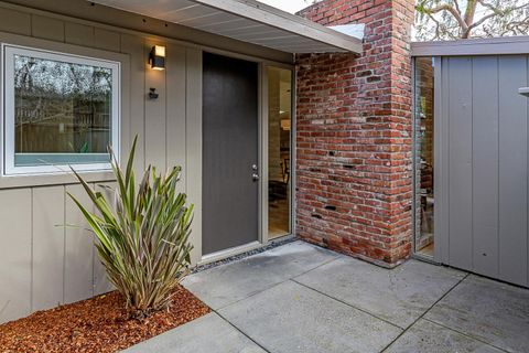 A home in Palo Alto