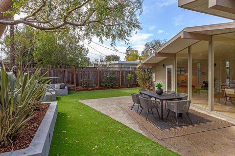 A home in Palo Alto