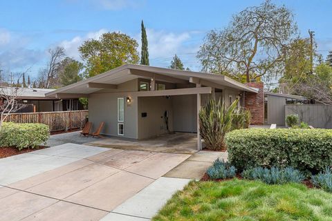 A home in Palo Alto