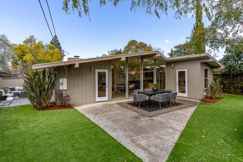 A home in Palo Alto