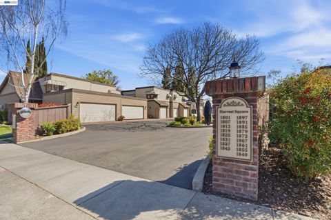 Photo of 1825 Crestline Rd, Pleasanton, CA 94566 (MLS # 41127418)