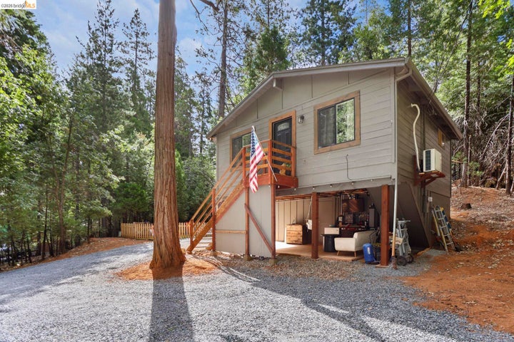 Photo 1 of 39 — 16680 Madrone Circle, Sonora, CA 95370