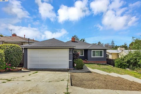 2331 Tulare Ave, El Cerrito, CA 94503 - MLS#: 41092635
