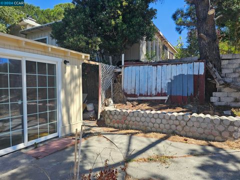 A home in Pinole